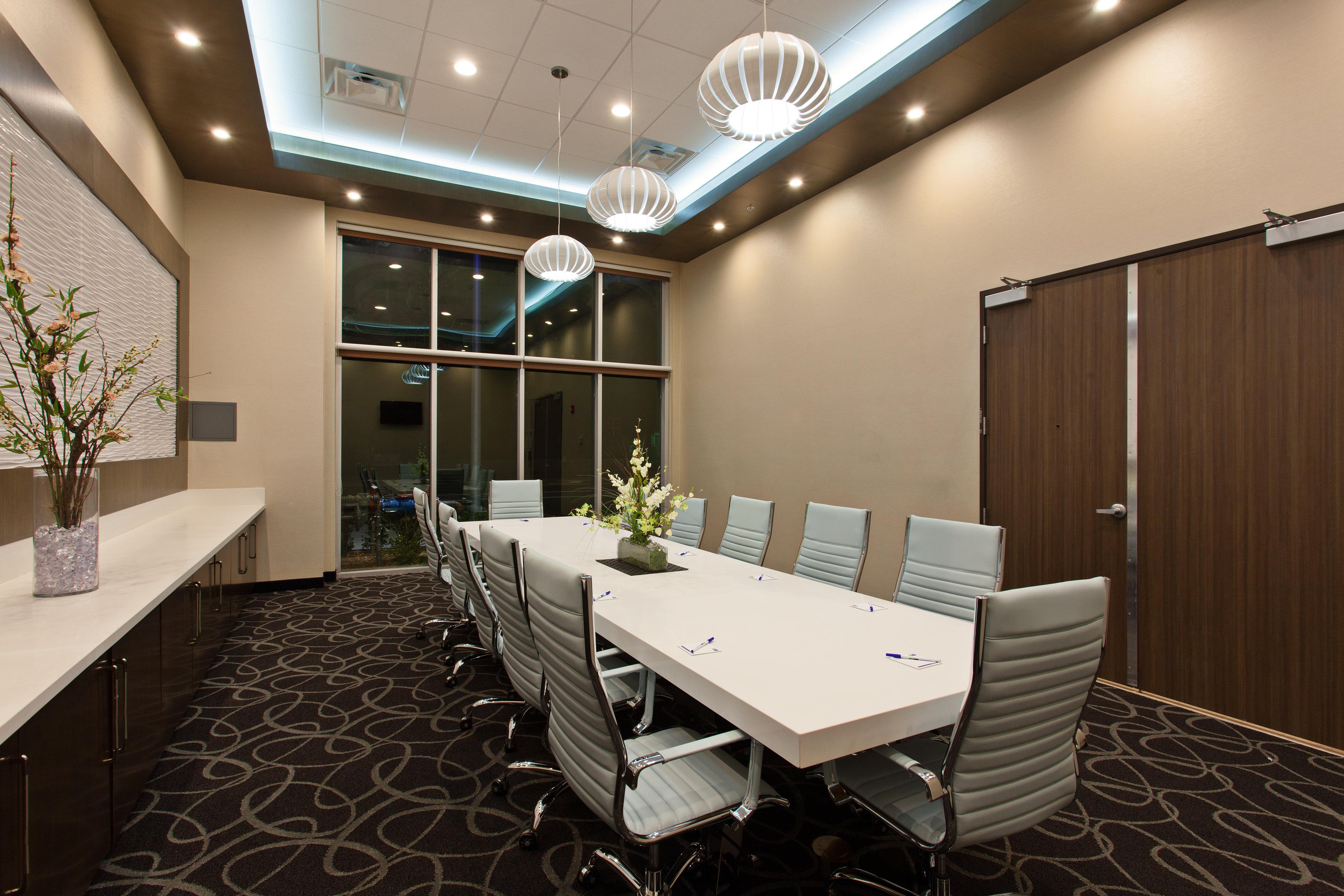 Holiday Inn Express North Hollywood - Burbank Area By Ihg Los Angeles Exterior foto